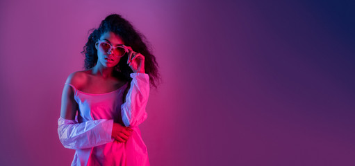 https://tmarsfashion.net/frontend/img/cover/tram.jpg